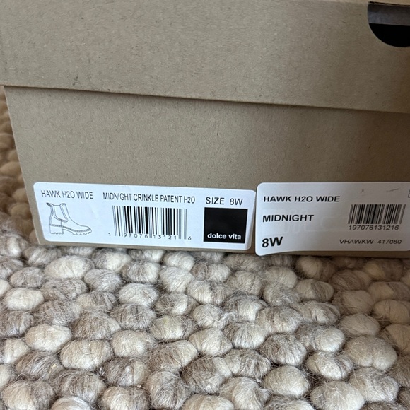 Dolce Vita Hawk H20 Black Patent - Picture 2 of 5